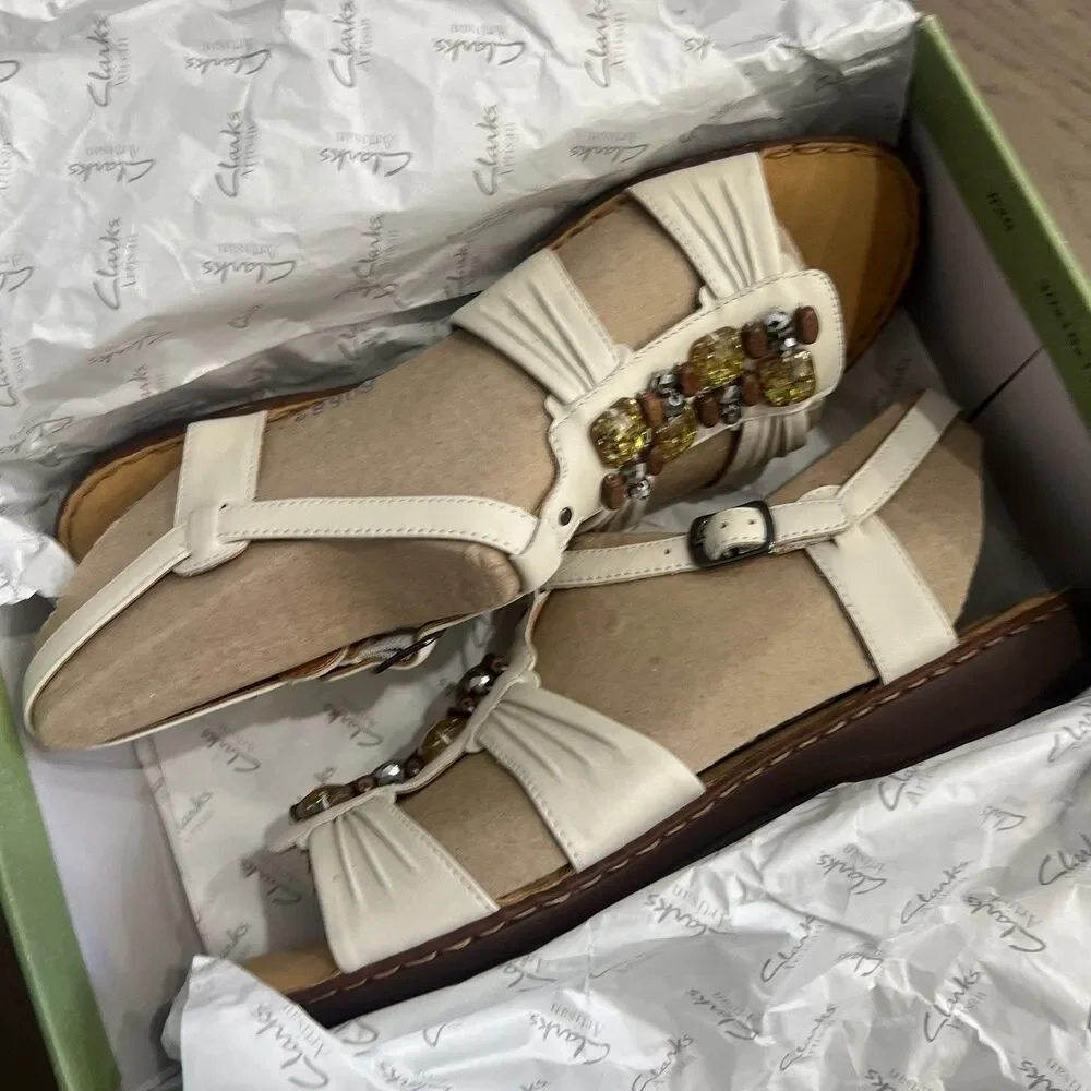 Clarks Artisan Sandals Brisk Rosebud  Women’s Size 11 NEW in Box